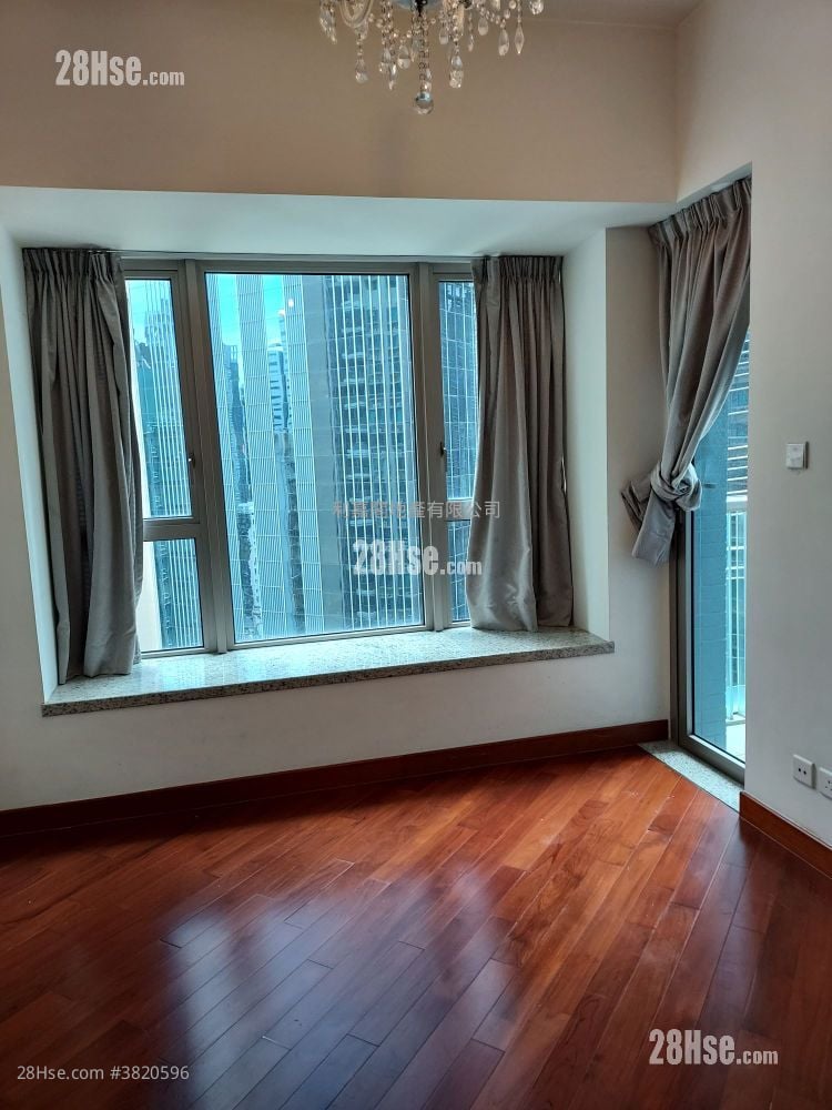 The Avenue Sell 2 Bedrooms , 1 Bathroom 587 ft²