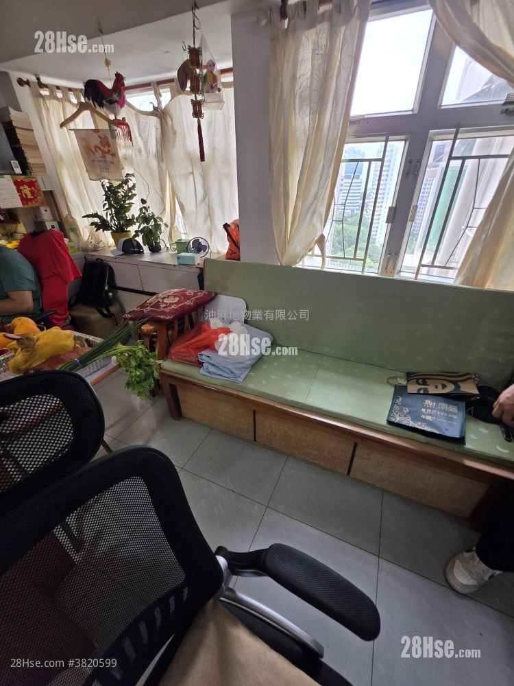 順安大廈 售盤 2 房 , 1 浴室 320 平方呎