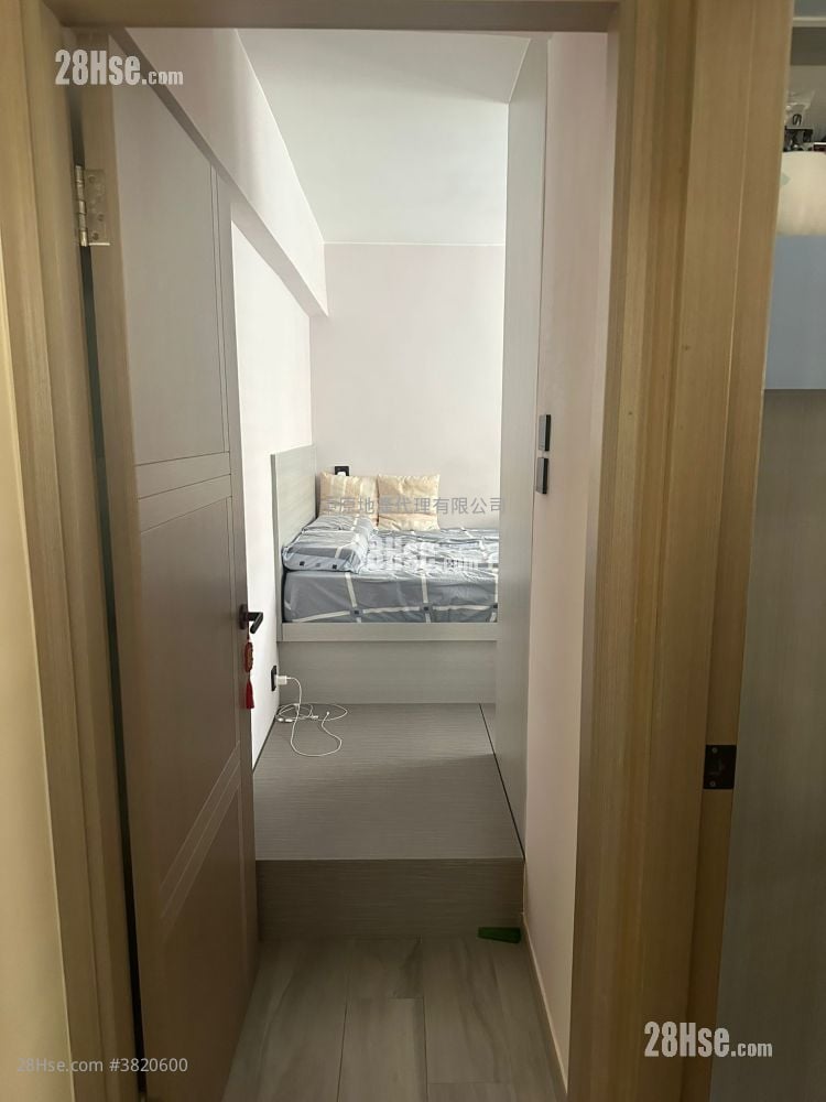 South Horizons Sell 2 Bedrooms , 1 Bathroom 545 ft²