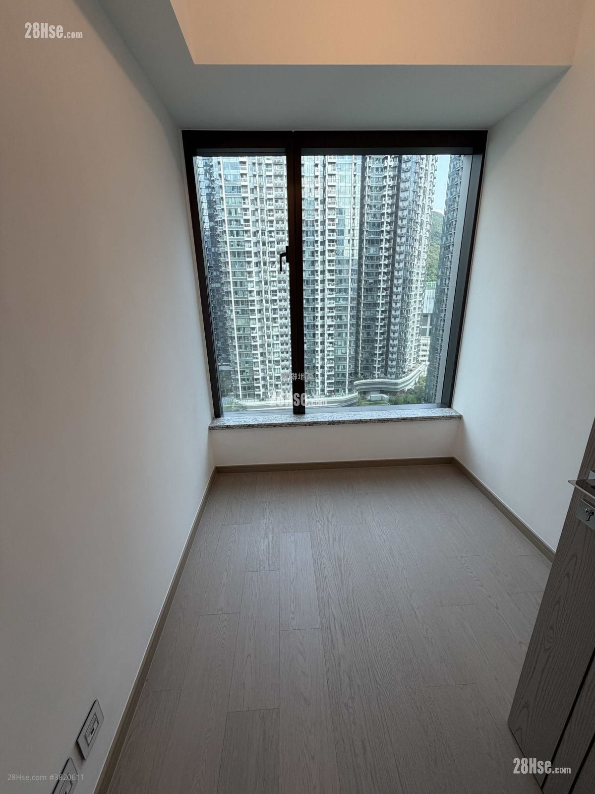 港岛南岸 租盘 3 房 , 2 浴室 748 平方尺