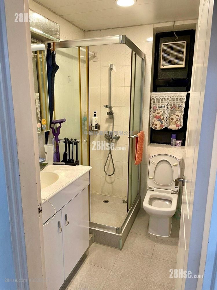 灣景花園 售盤 3 房 , 2 浴室 702 平方呎