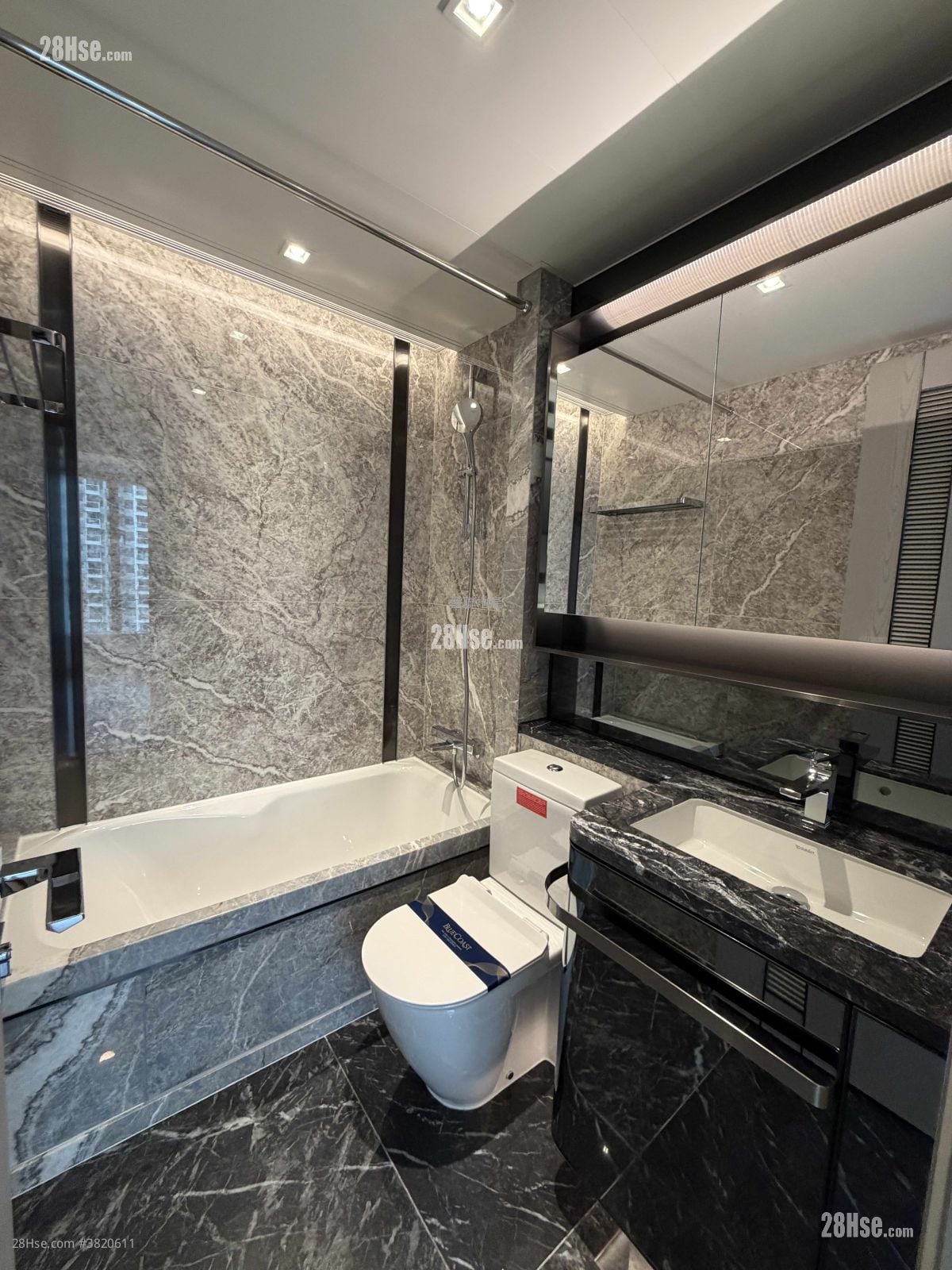 港岛南岸 租盘 3 房 , 2 浴室 748 平方尺