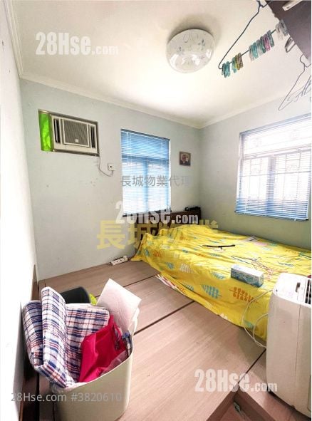 Tai Po Village House Sell 2 Bedrooms , 1 Bathroom