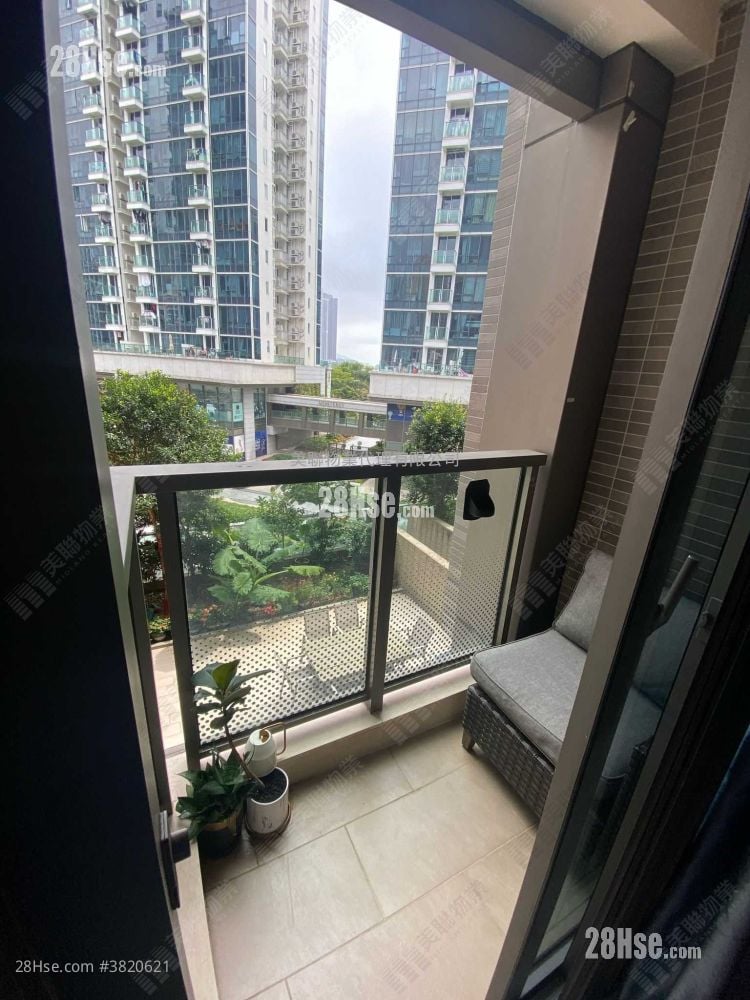 The Papillons Sell 2 Bedrooms , 1 Bathroom 513 ft²