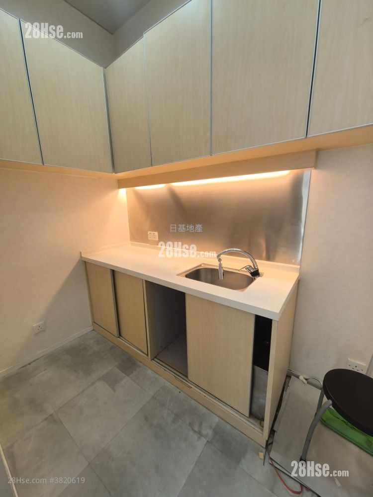 King Palace Plaza Rental