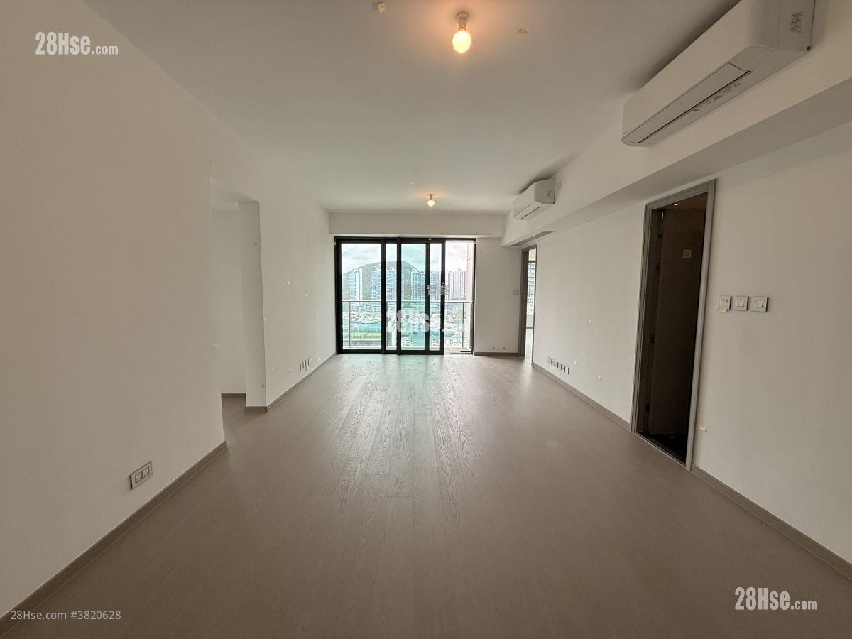 The Southside Rental 4 Bedrooms , 3 Bathrooms 1,263 ft²