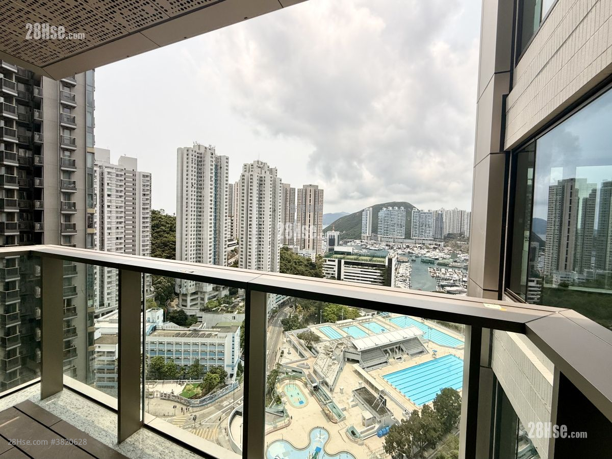 The Southside Rental 4 Bedrooms , 3 Bathrooms 1,263 ft²