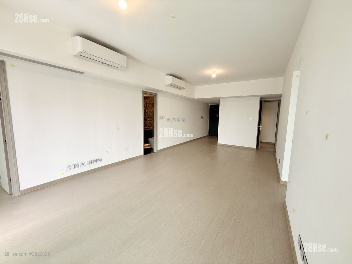 The Southside Rental 4 Bedrooms , 3 Bathrooms 1,263 ft²