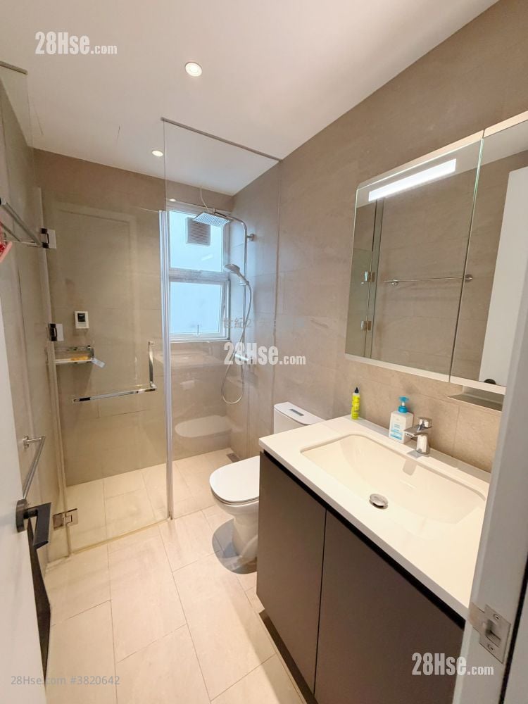 Avignon Rental 4 Bedrooms , 3 Bathrooms 1,201 ft²