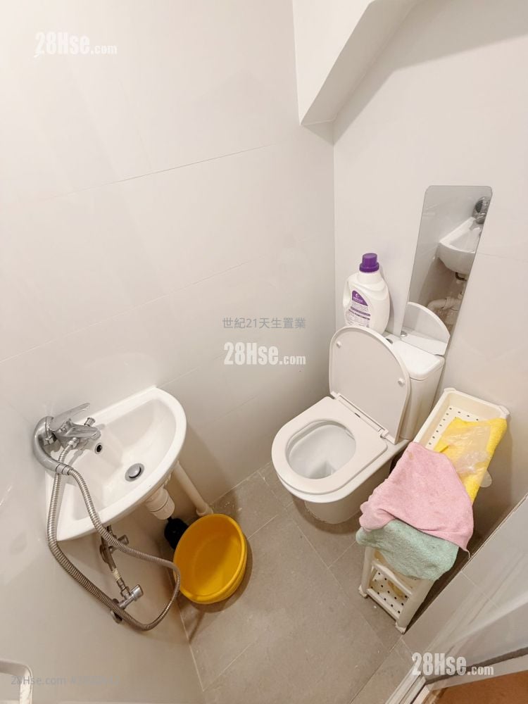 Avignon Rental 4 Bedrooms , 3 Bathrooms 1,201 ft²