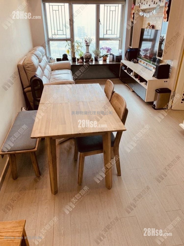 Tseung Kwan O Plaza Sell 3 Bedrooms , 2 Bathrooms 648 ft²