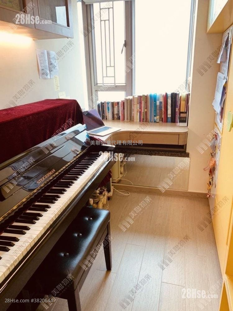 Tseung Kwan O Plaza Sell 3 Bedrooms , 2 Bathrooms 648 ft²