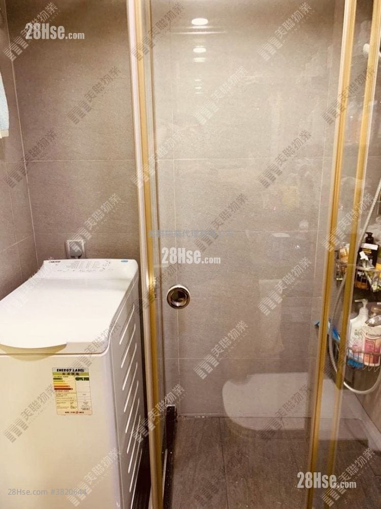 Tseung Kwan O Plaza Sell 3 Bedrooms , 2 Bathrooms 648 ft²