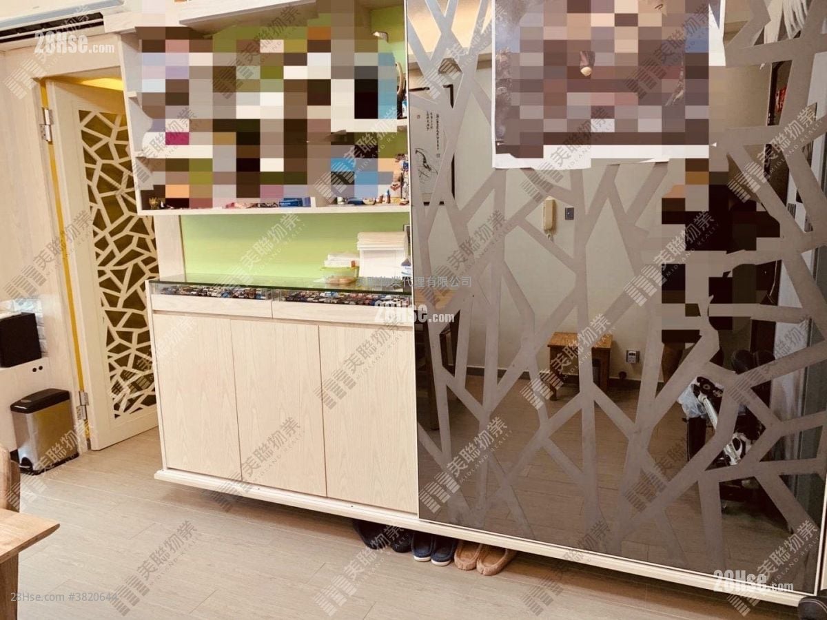 Tseung Kwan O Plaza Sell 3 Bedrooms , 2 Bathrooms 648 ft²