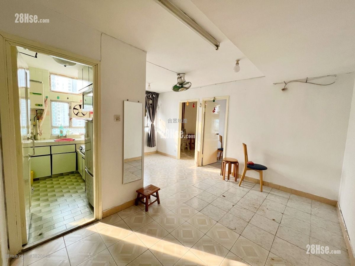 Ming Nga Court Sell 394 ft²