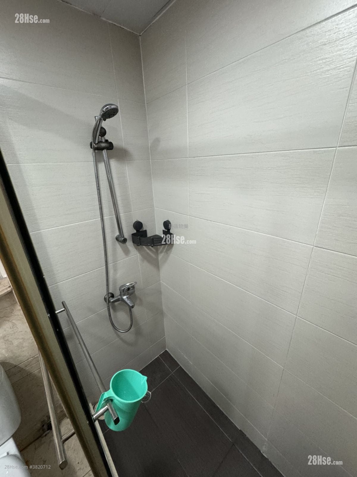 海逸豪园 租盘 4 房 , 2 浴室 882 平方尺