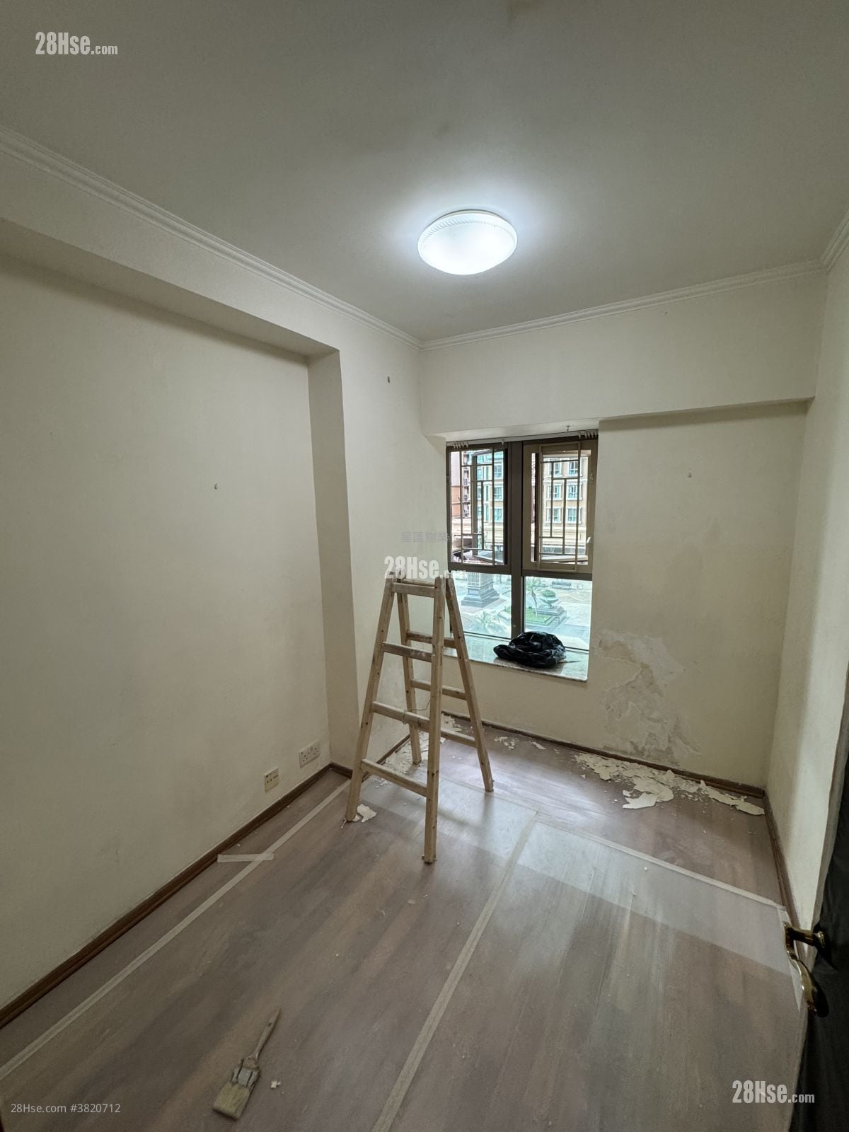 海逸豪园 租盘 4 房 , 2 浴室 882 平方尺