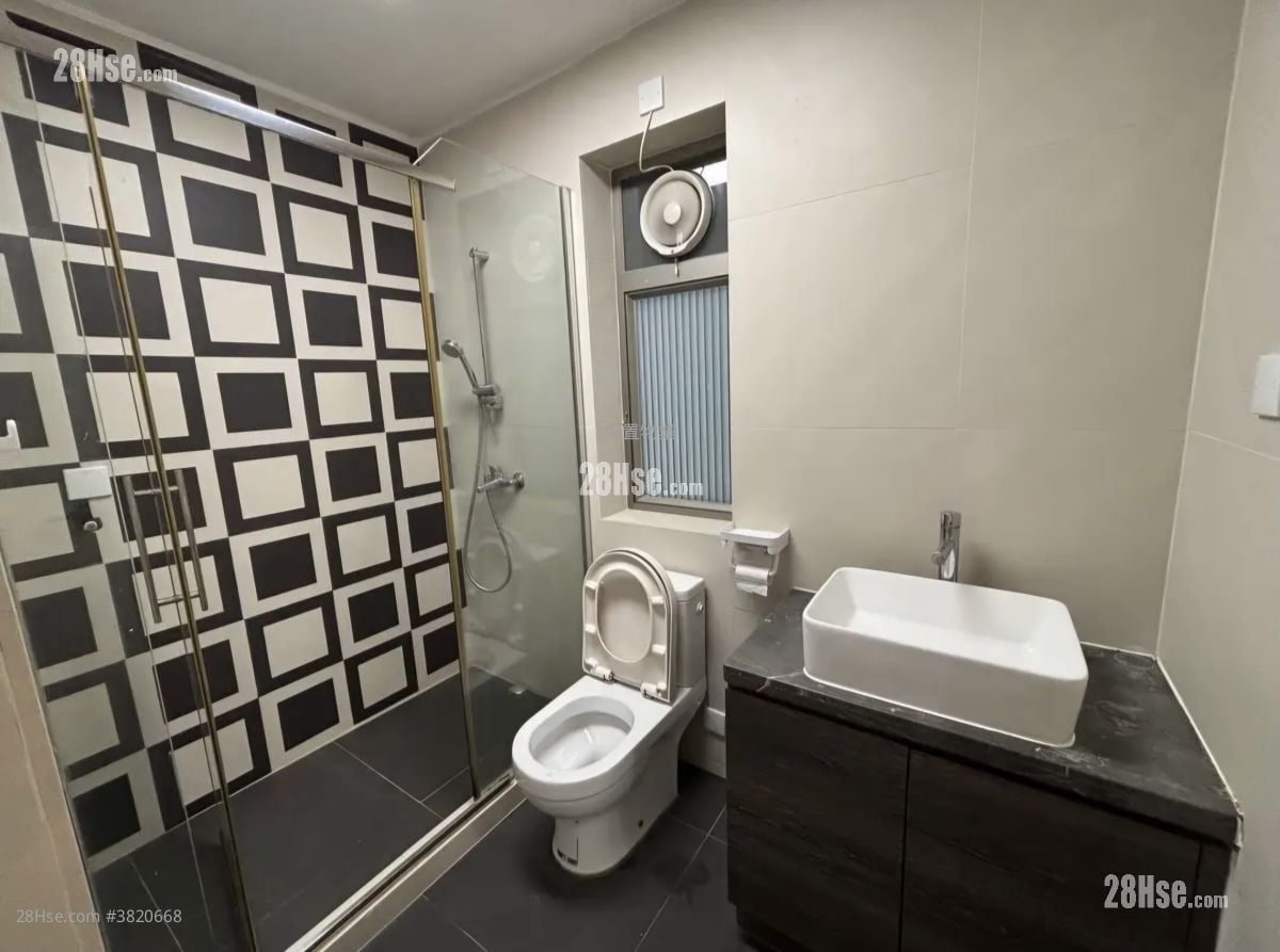 新庆村(屯门) 租盘 3 房 , 2 浴室 700 平方尺