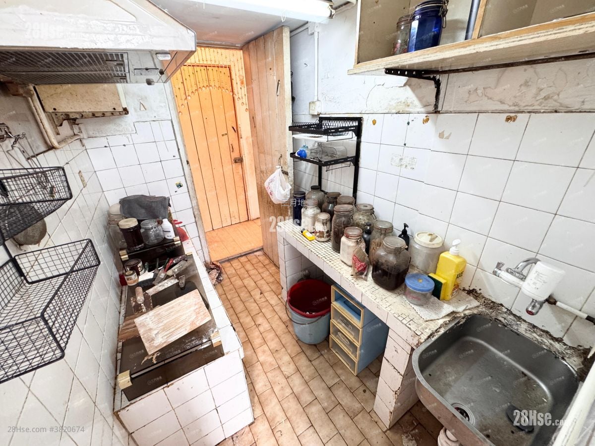 德利大廈 售盤 3 房 , 1 浴室 537 平方呎