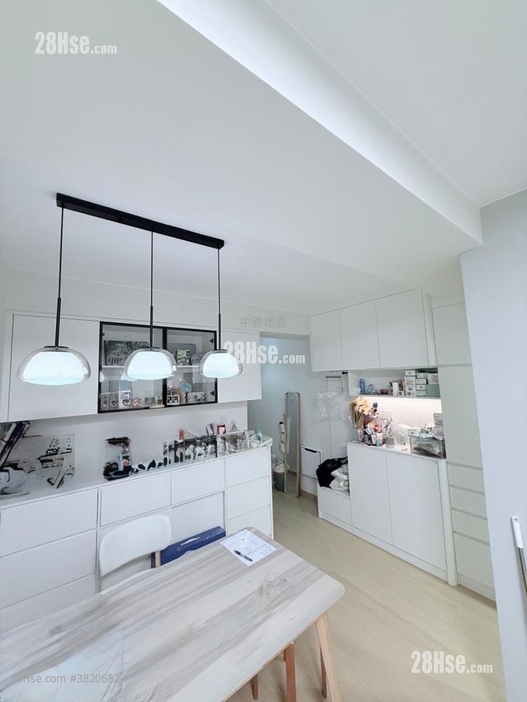 富嘉花園 售盤 2 房 , 1 浴室 484 平方呎