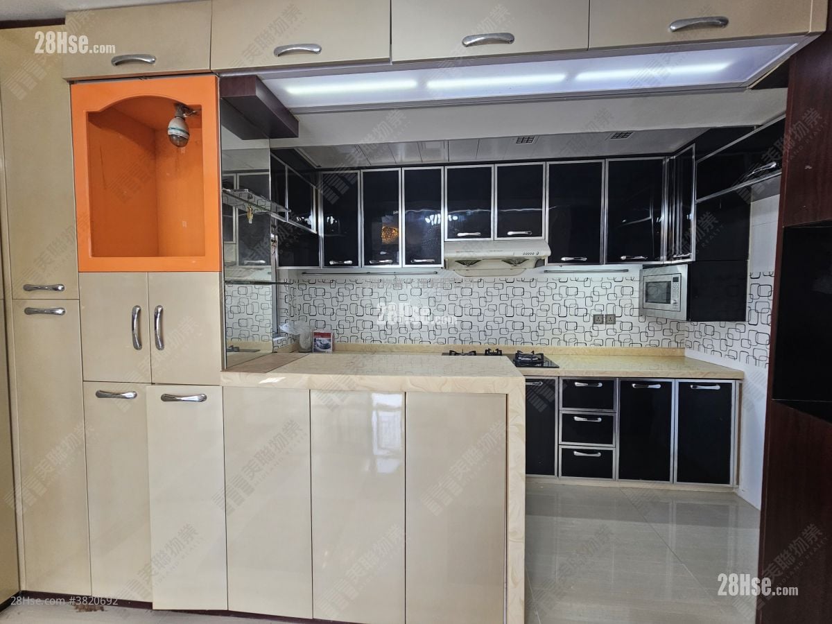 美樂花園 售盤 3 房 , 2 浴室 861 平方呎