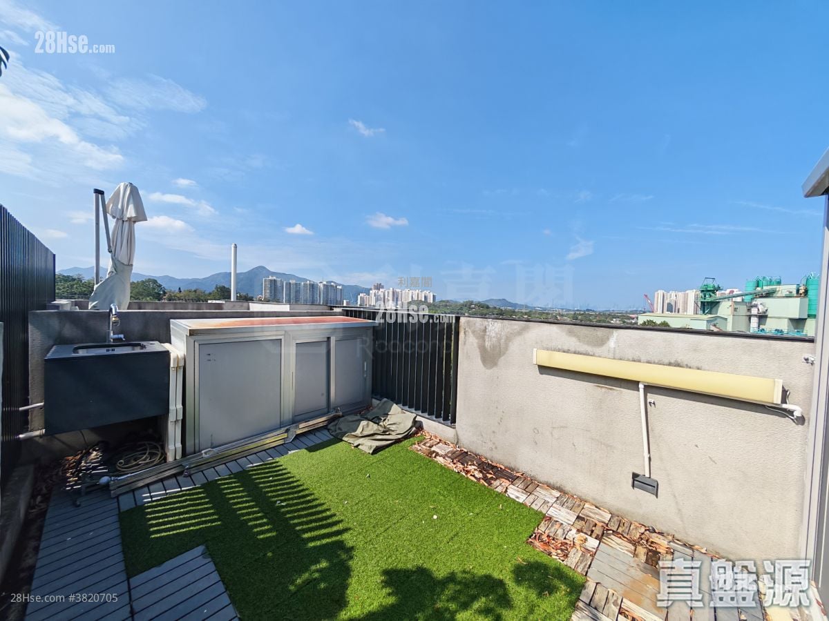 Park Hillcrest Rental 294 ft²