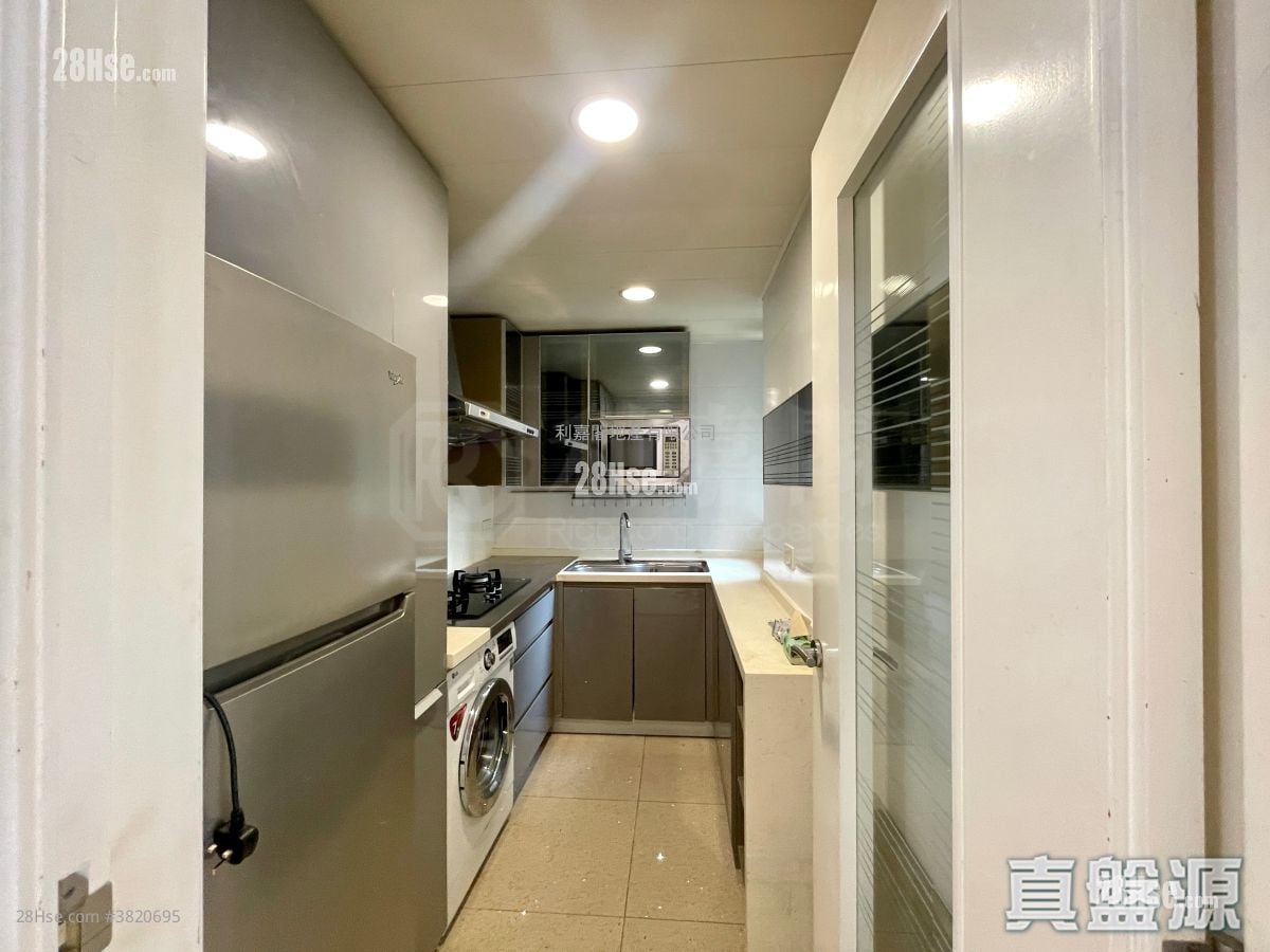 首都 售盤 3 房 , 2 浴室 713 平方呎