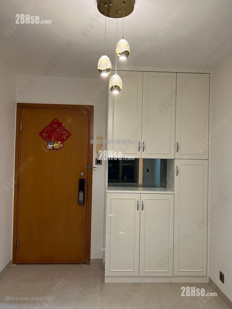 Park Central Sell 2 Bedrooms , 1 Bathroom 384 ft²