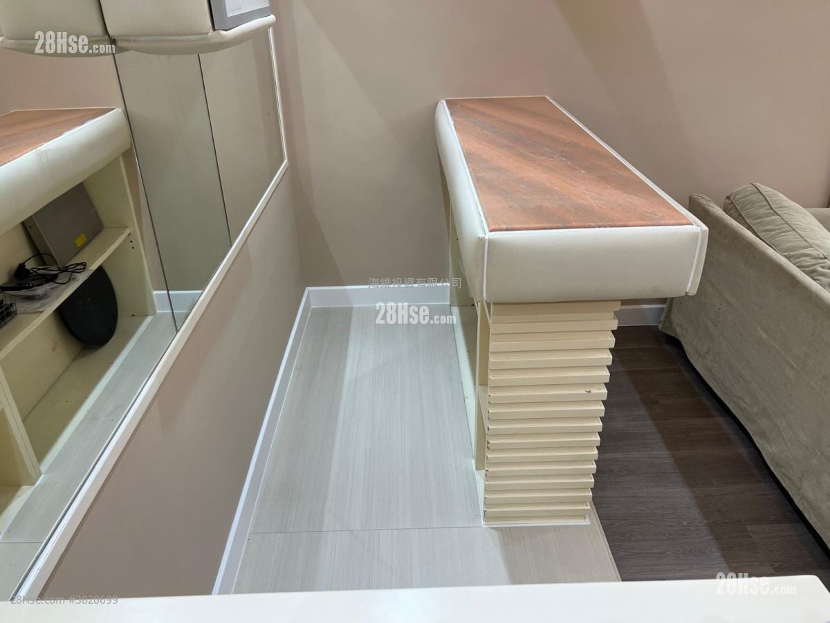 海逸豪园 租盘 3 房 , 2 浴室 915 平方尺