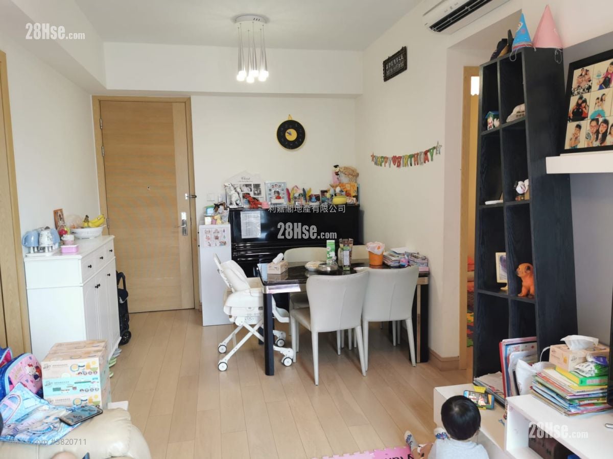 The Parkside 售盘 3 房 , 1 浴室 754 平方尺