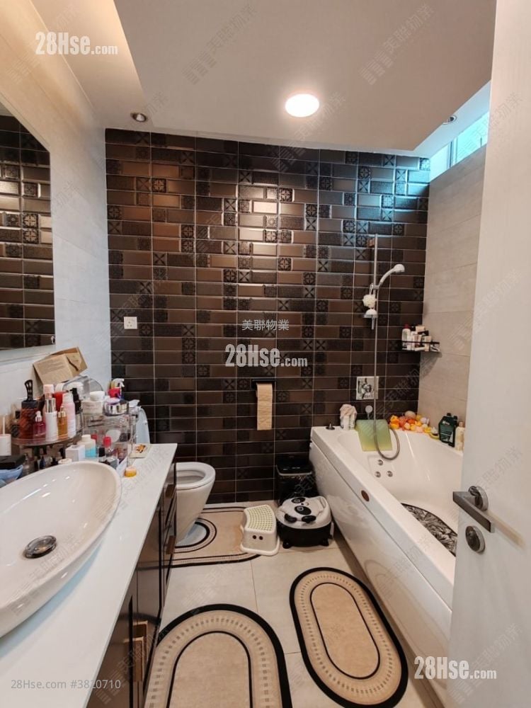 逸林首府 售盤 3 房 1,946 平方呎