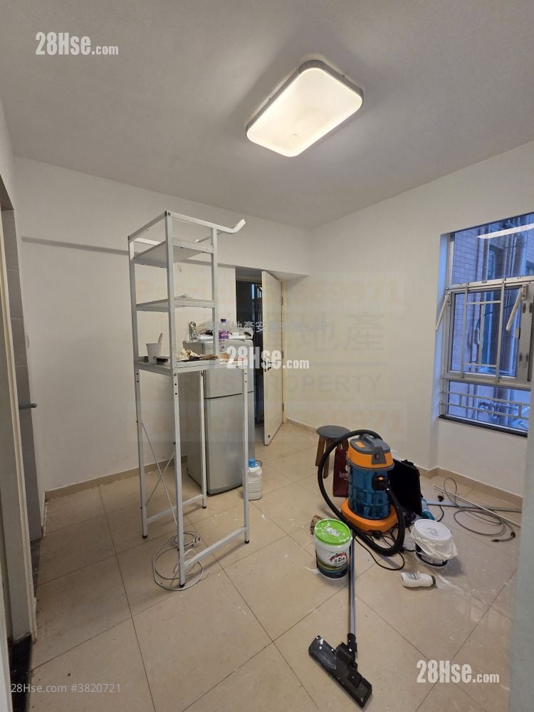 鸿威大厦 租盘 2 房 , 1 浴室 321 平方尺