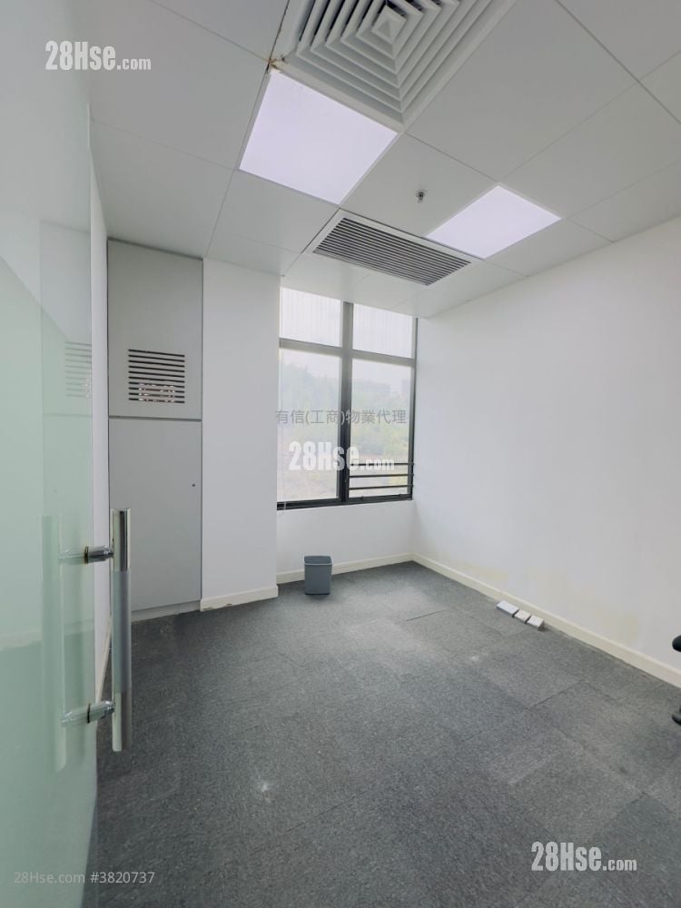 陸佰中心 租盤 4 房 , 1 廁所