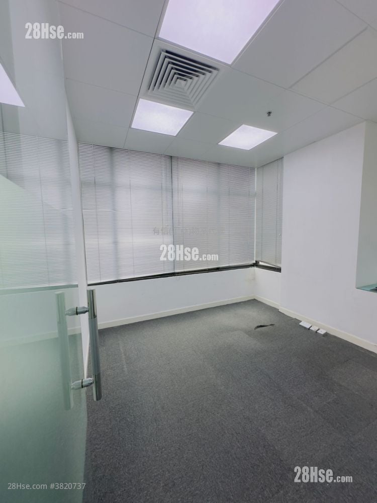 陸佰中心 租盤 4 房 , 1 廁所