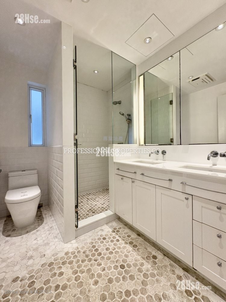 松柏新村 租盤 4 房 , 2 浴室 2,363 平方呎