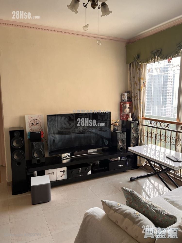 Vienna Garden Sell 2 Bedrooms , 1 Bathroom 478 ft²