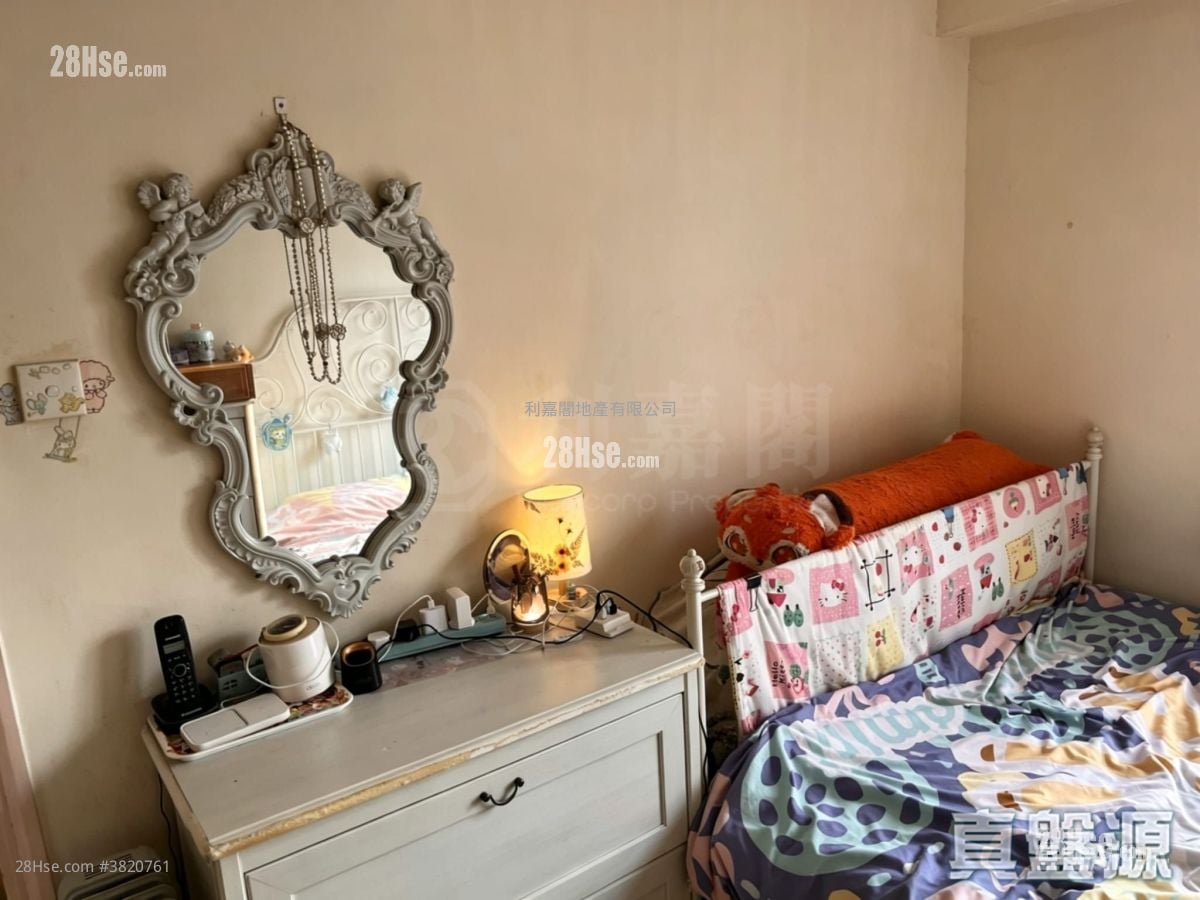 Vienna Garden Sell 2 Bedrooms , 1 Bathroom 478 ft²