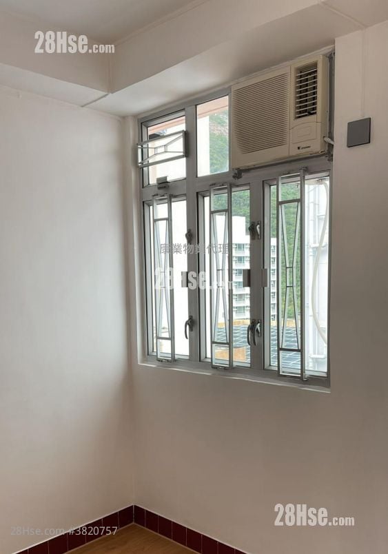 Ka Wo Building Sell 2 Bedrooms 348 ft²