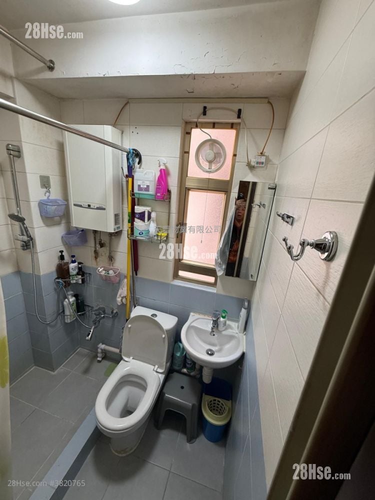 Full Wing Building Sell Studio , 1 Bathroom 201 ft²