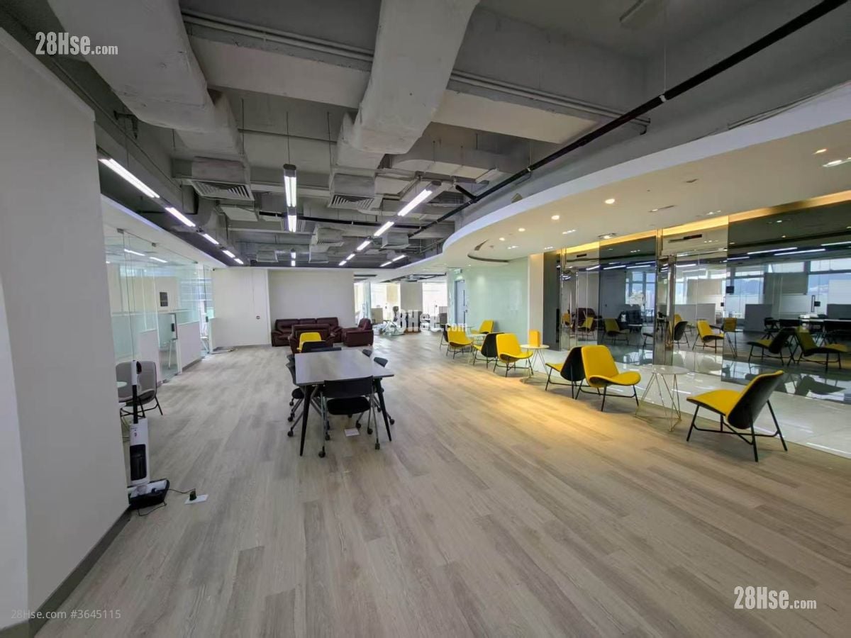 Egl Tower Rental Studio , 3 Toilets