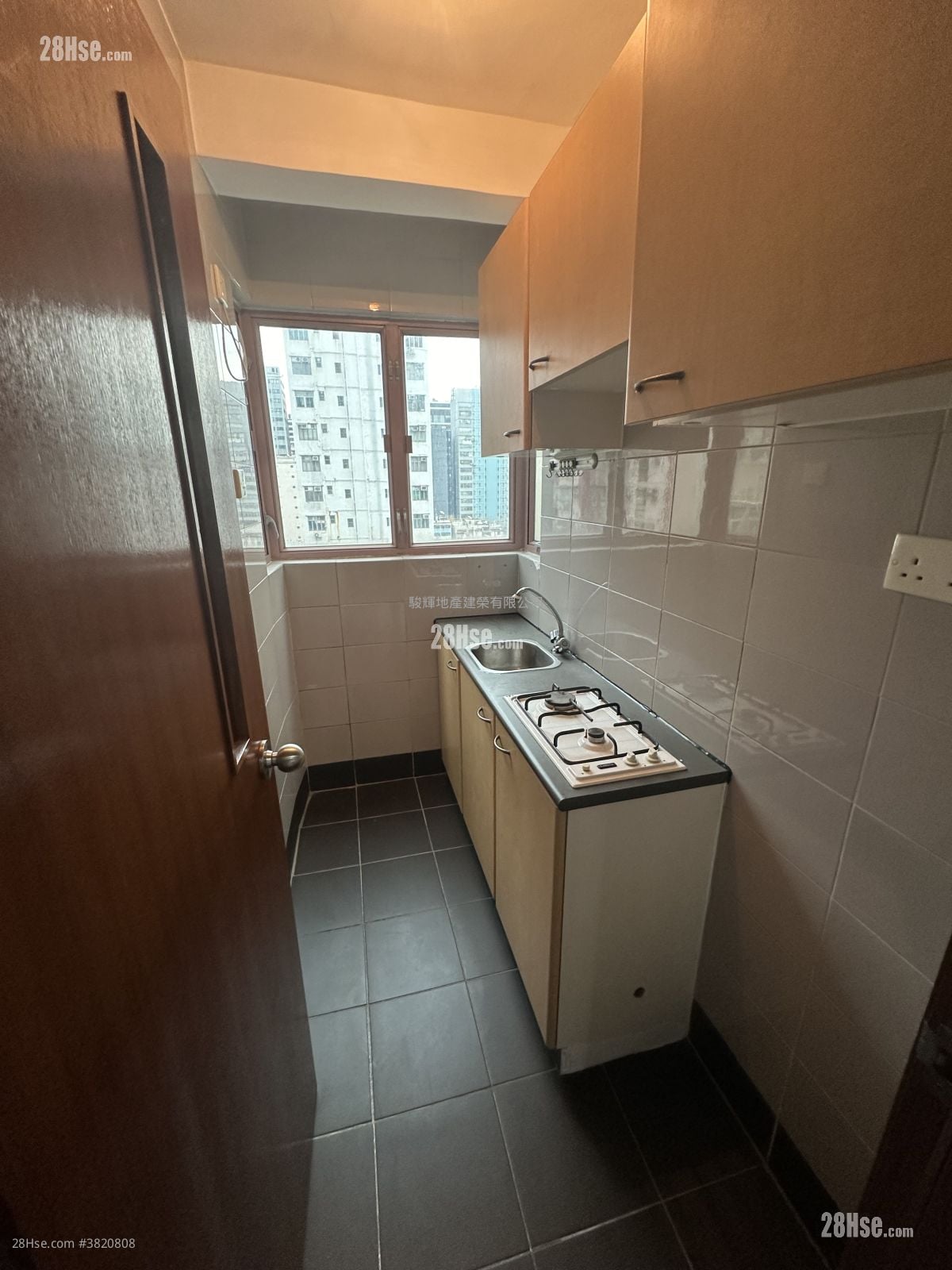 安蘭閣 租盤 2 房 , 1 浴室 287 平方呎