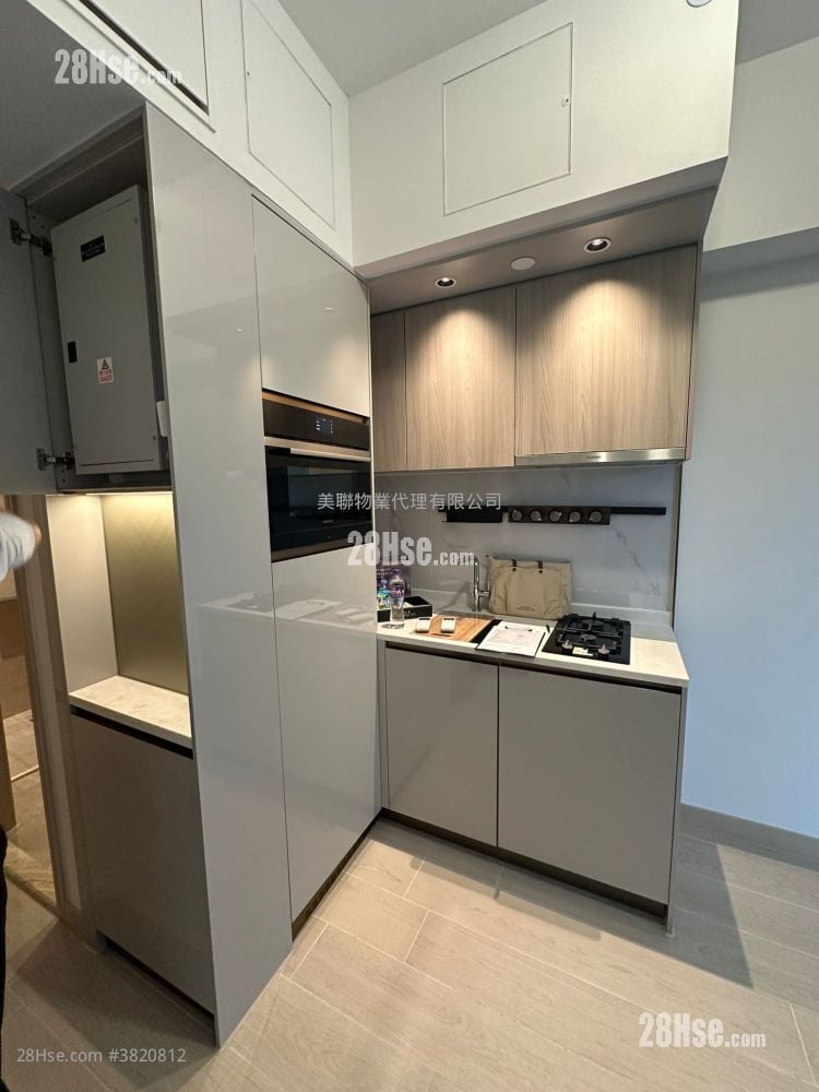 Gold Coast Bay Rental 1 Bedroom , 1 Bathroom 271 ft²