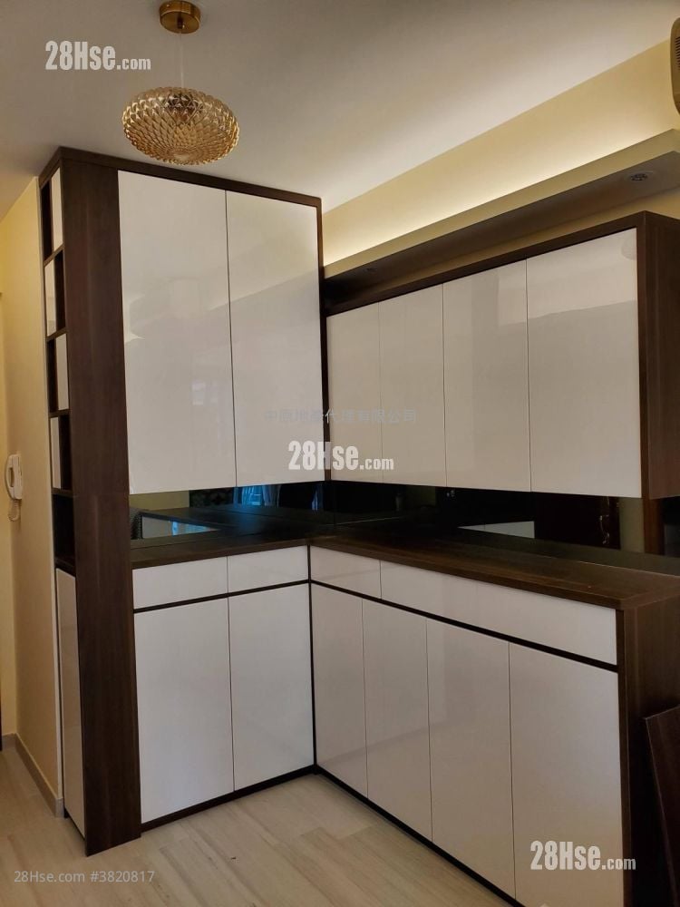 君傲灣 售盤 2 房 439 平方呎