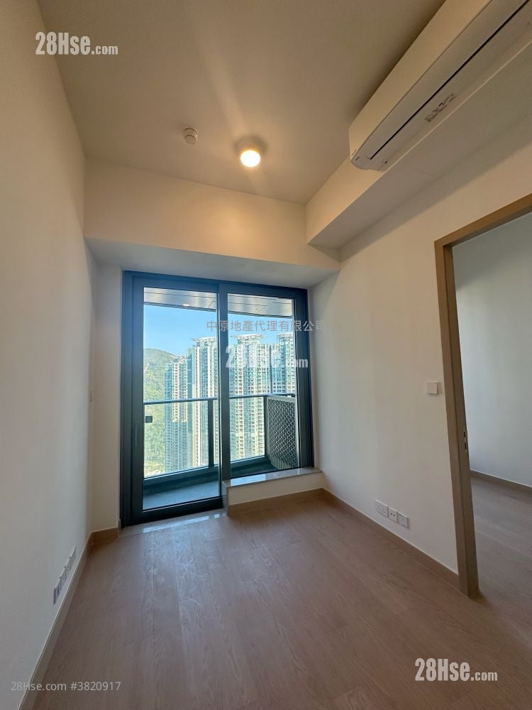 Seasons Place 租盘 1 房 , 1 浴室 323 平方尺