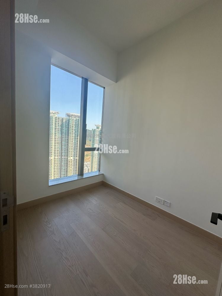 Seasons Place 租盘 1 房 , 1 浴室 323 平方尺