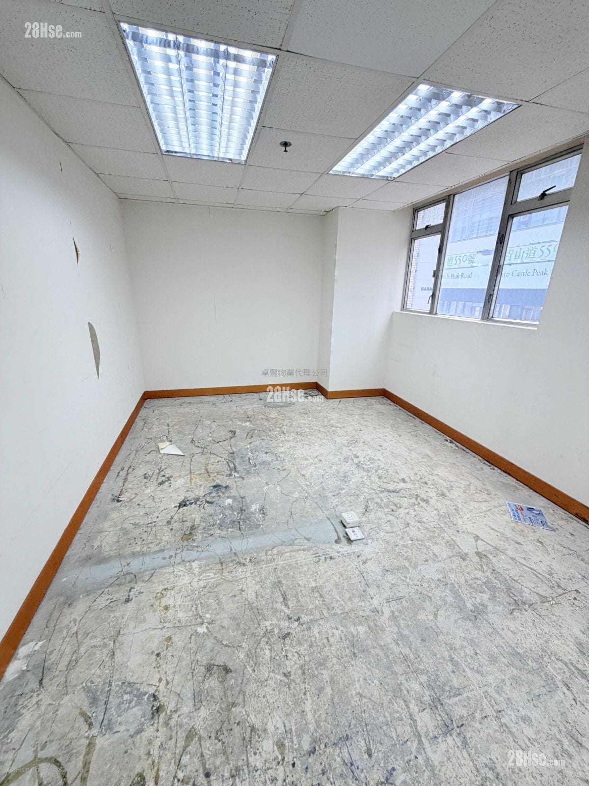 香港纱厂工业大厦6期 租盘 4 房 1,750 平方尺