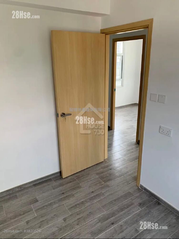 Nam Cheong Commercial Building Rental 3 Bedrooms , 1 Bathroom 381 ft²