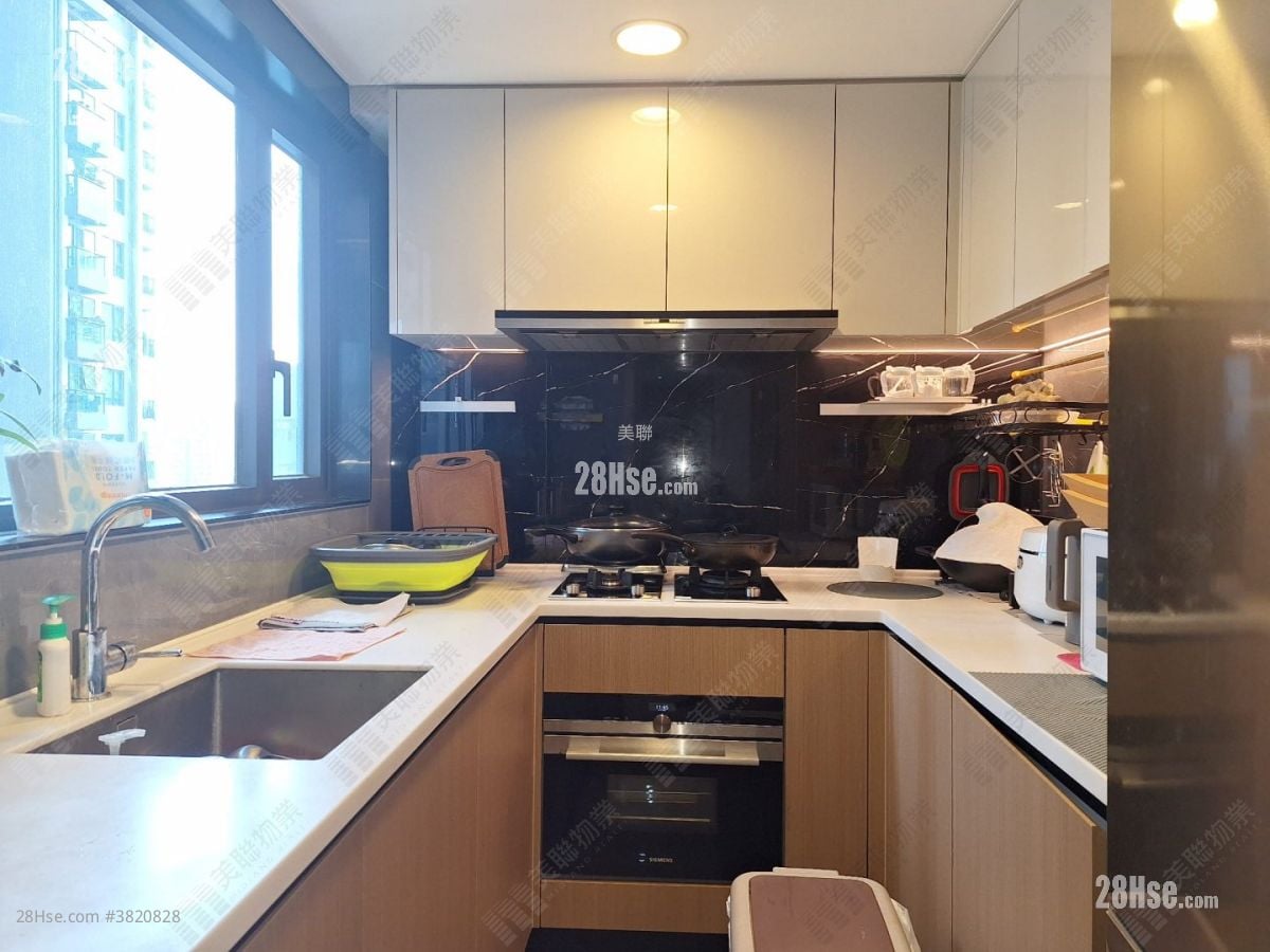 朗城滙 售盘 3 房 , 2 浴室 749 平方尺