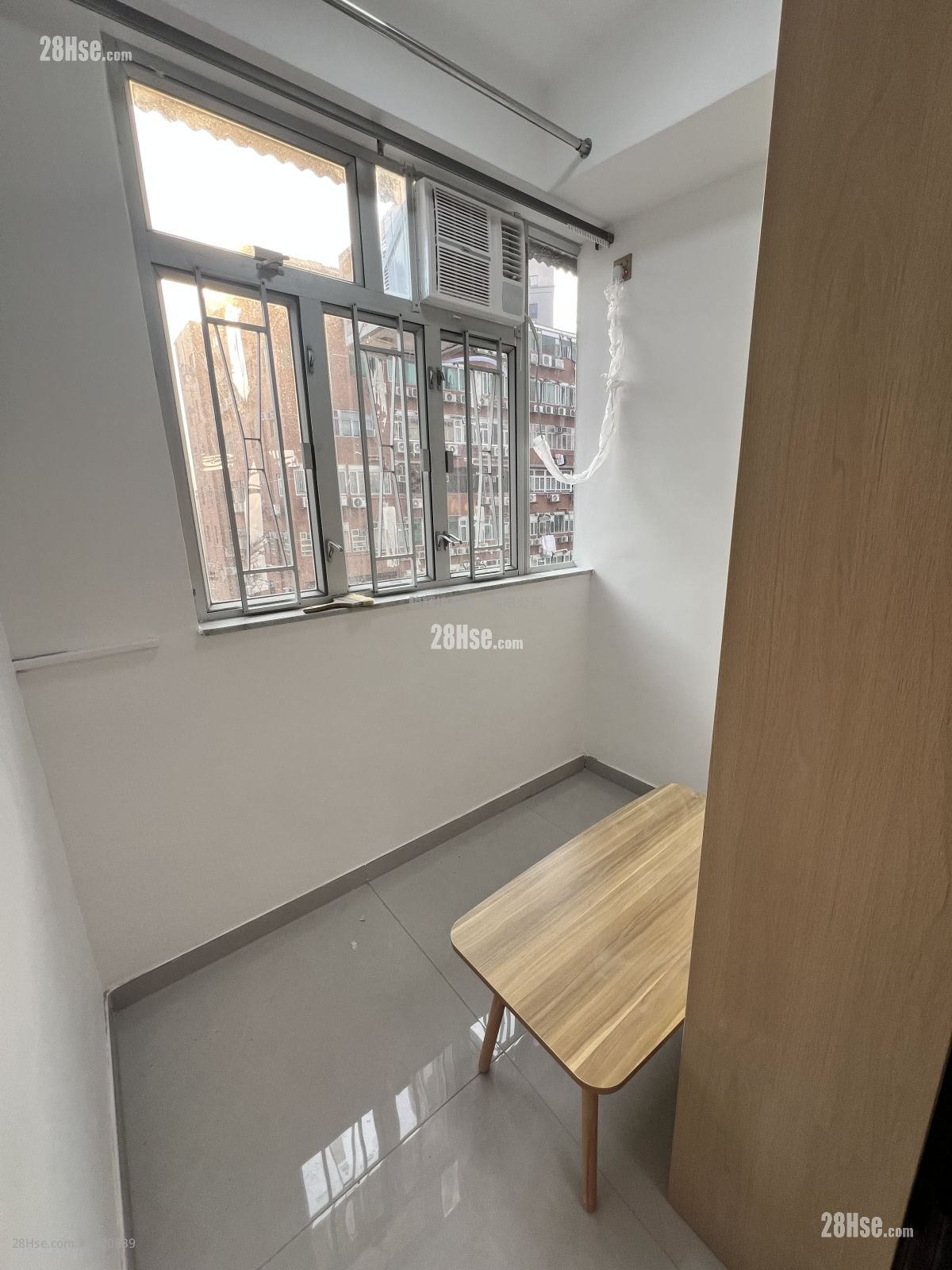 利华大楼 租盘 160 平方尺