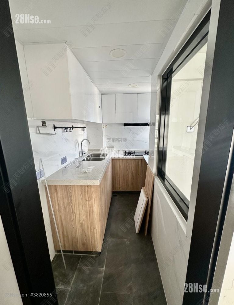 Marina Garden Sell 3 Bedrooms 567 ft²